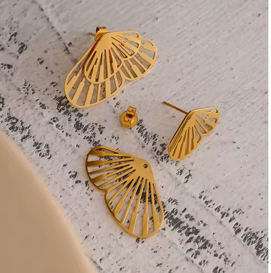 Alas Doradas Butterfly Earrings